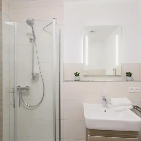 Gorgeous In With Kitchenette *