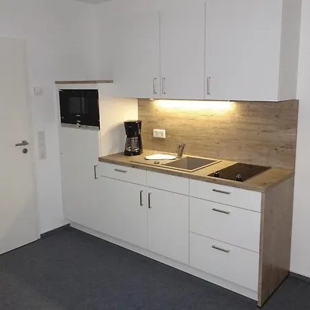 Gorgeous In With Kitchenette Appartement