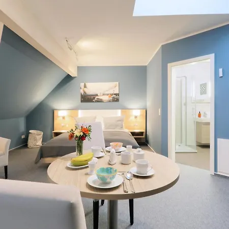 Appartement Gorgeous In With Kitchenette *